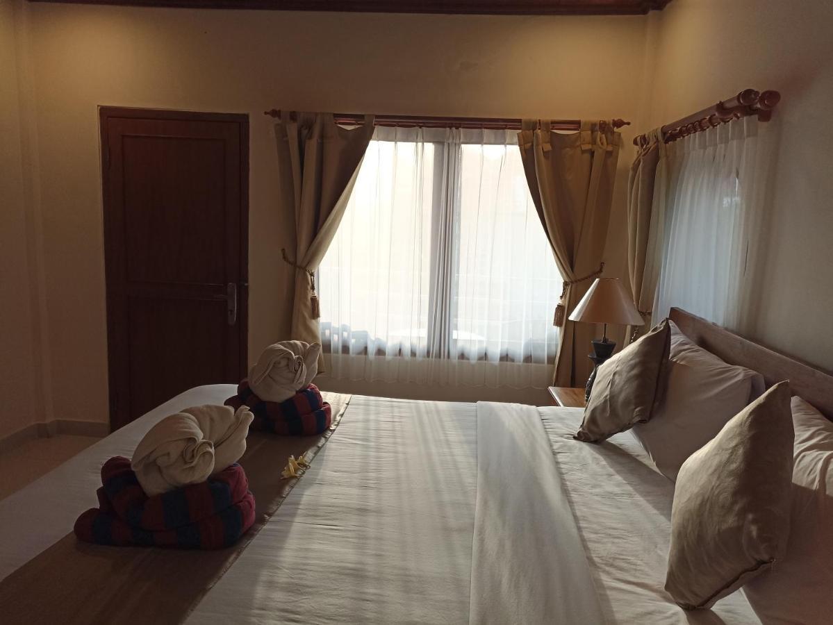Kusnadi Hotel Legian  Luaran gambar