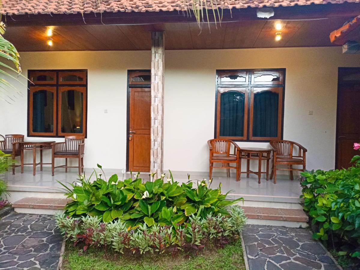Kusnadi Hotel Legian  Luaran gambar
