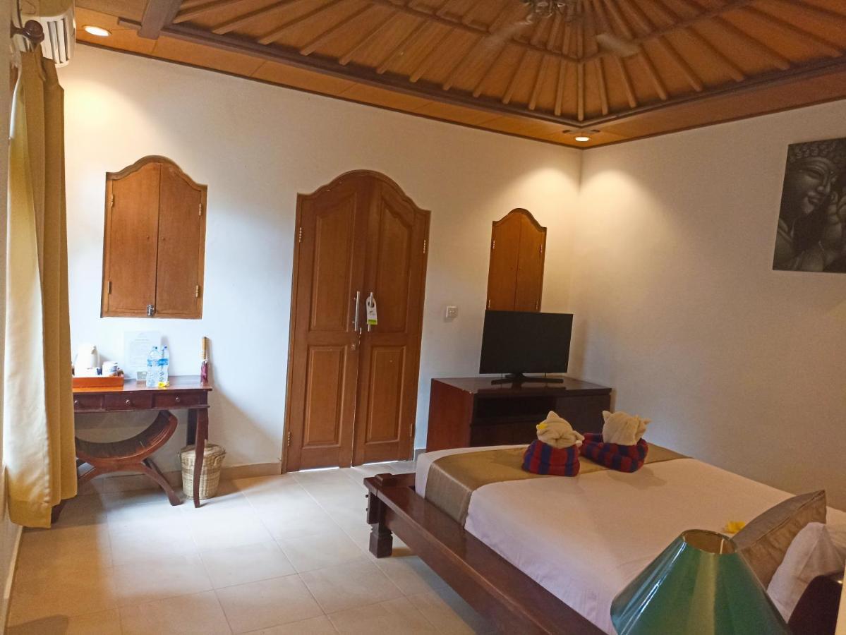 Kusnadi Hotel Legian  Luaran gambar