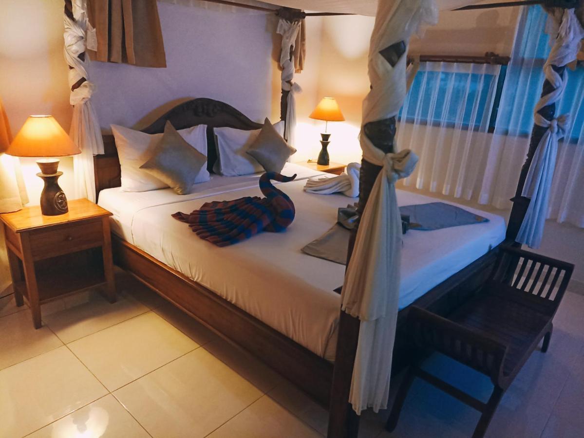 Kusnadi Hotel Legian  Luaran gambar