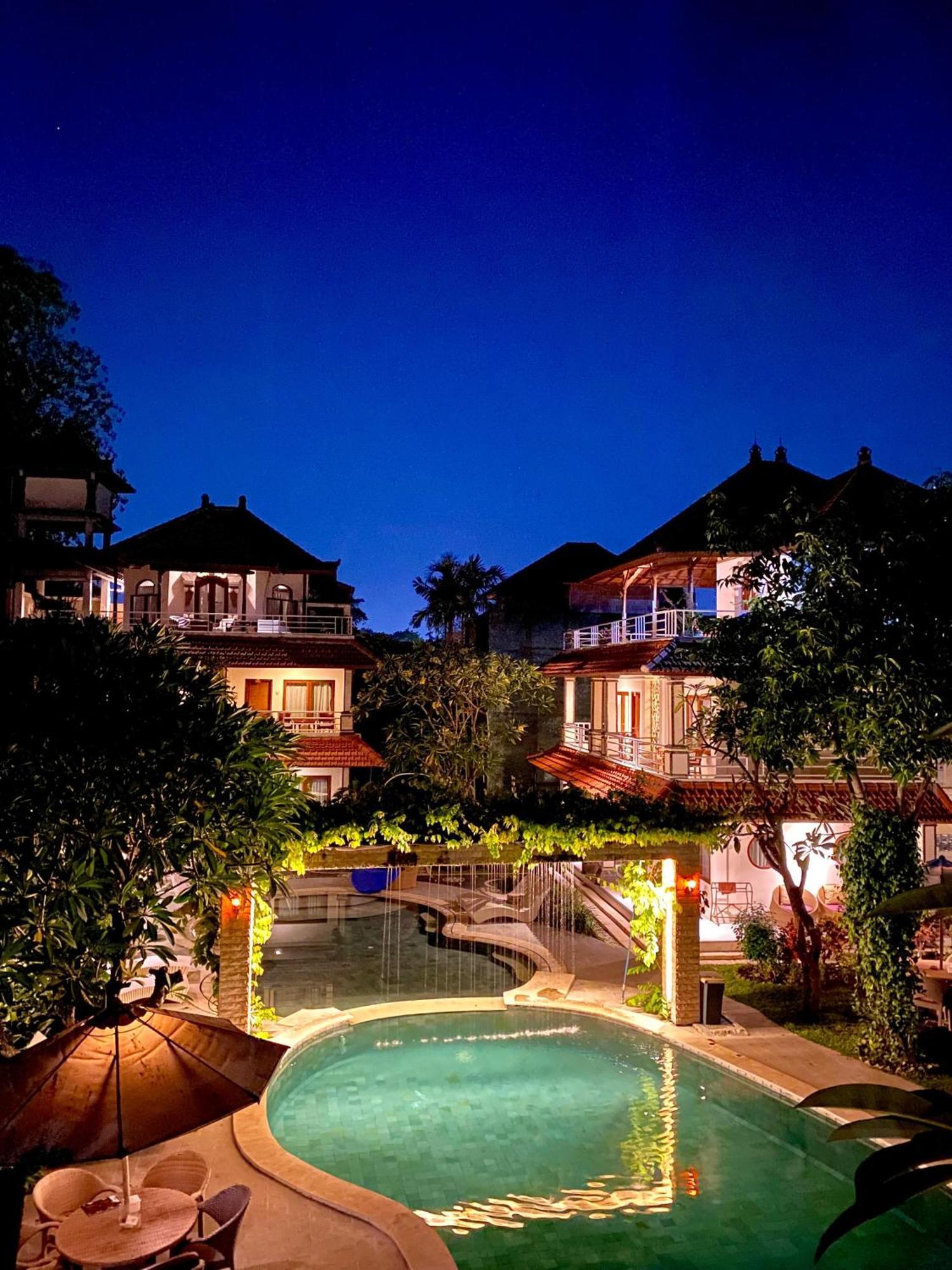 Kusnadi Hotel Legian  Luaran gambar