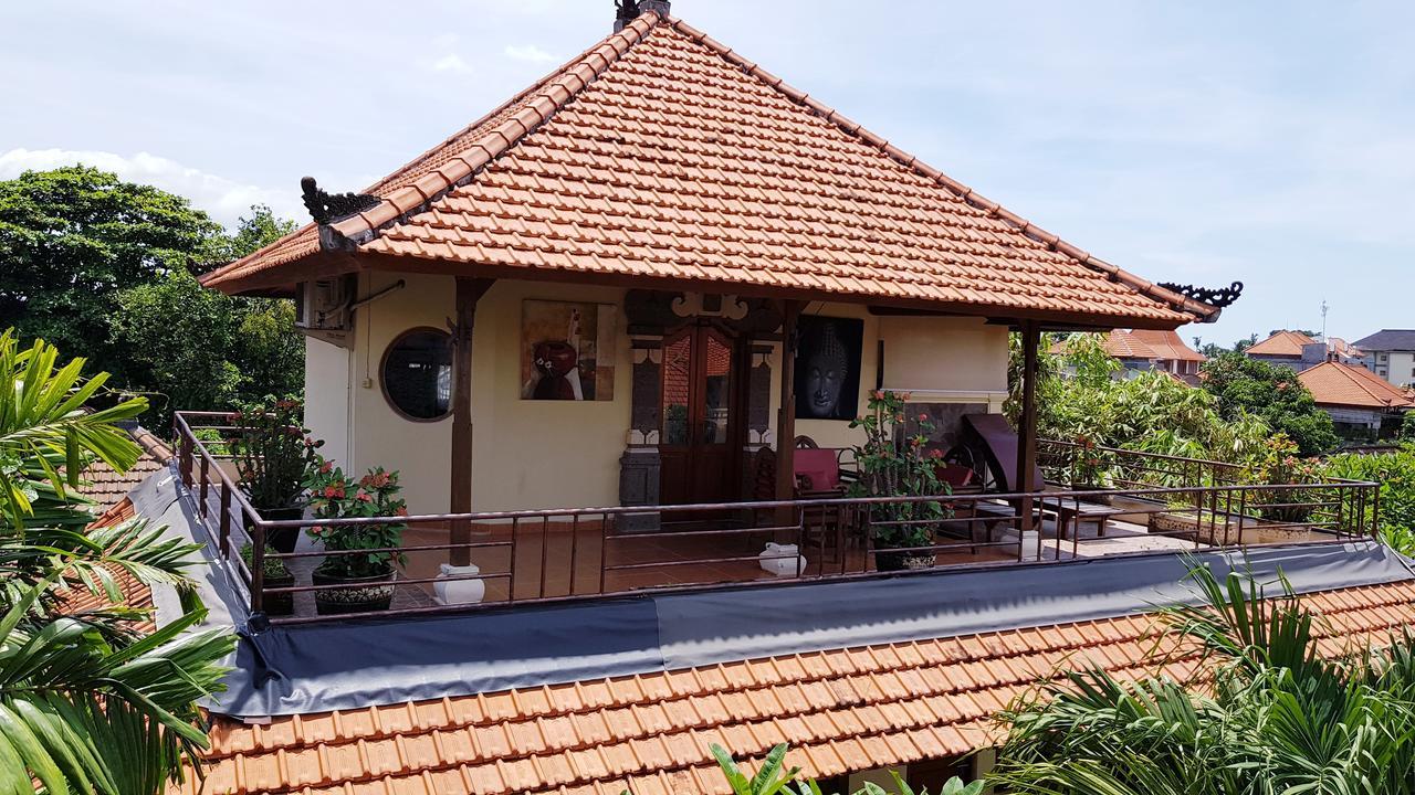 Kusnadi Hotel Legian  Luaran gambar