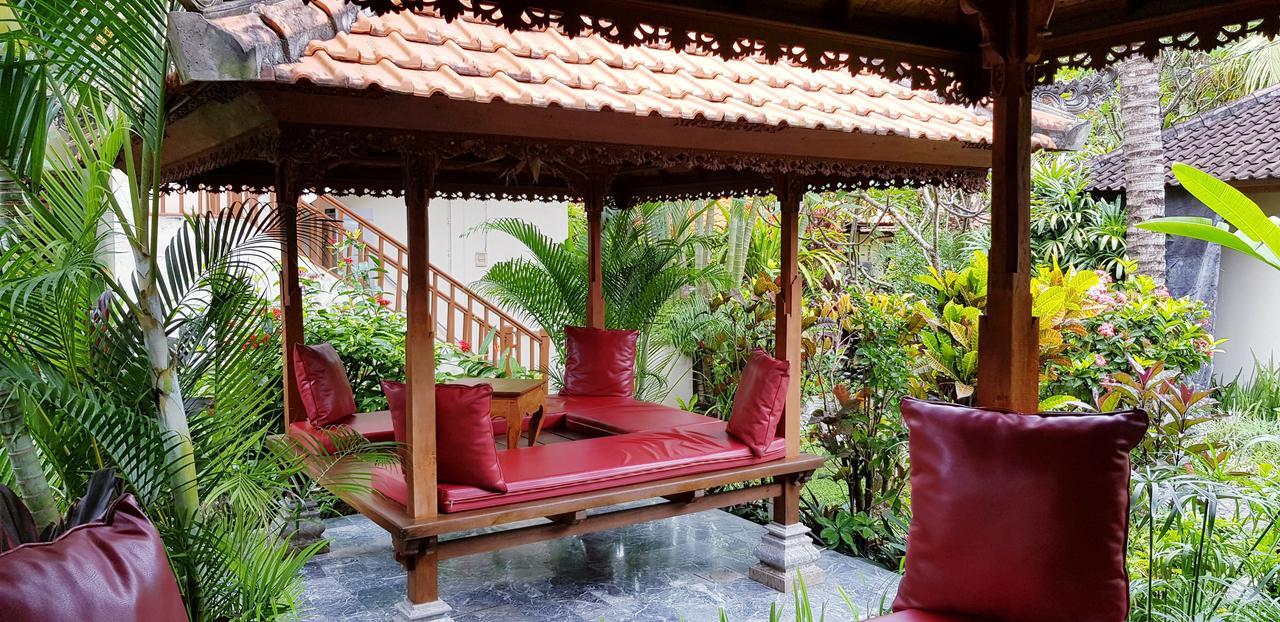 Kusnadi Hotel Legian  Luaran gambar