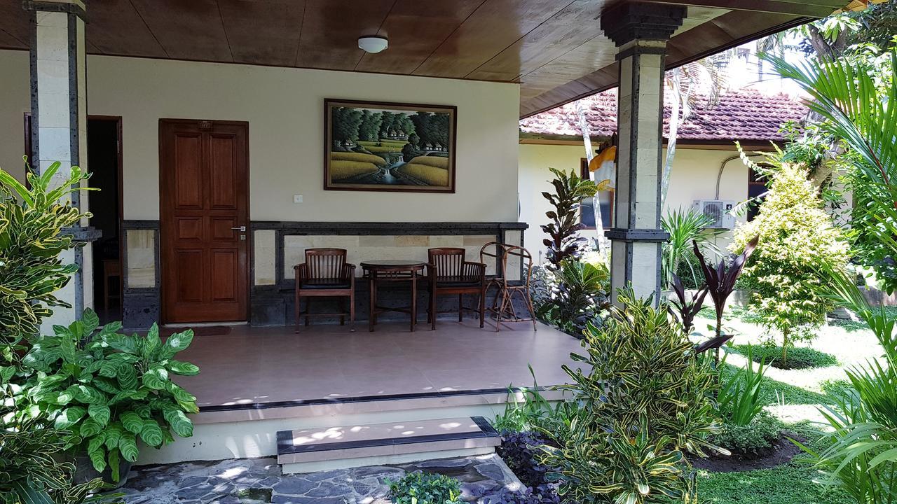 Kusnadi Hotel Legian  Luaran gambar