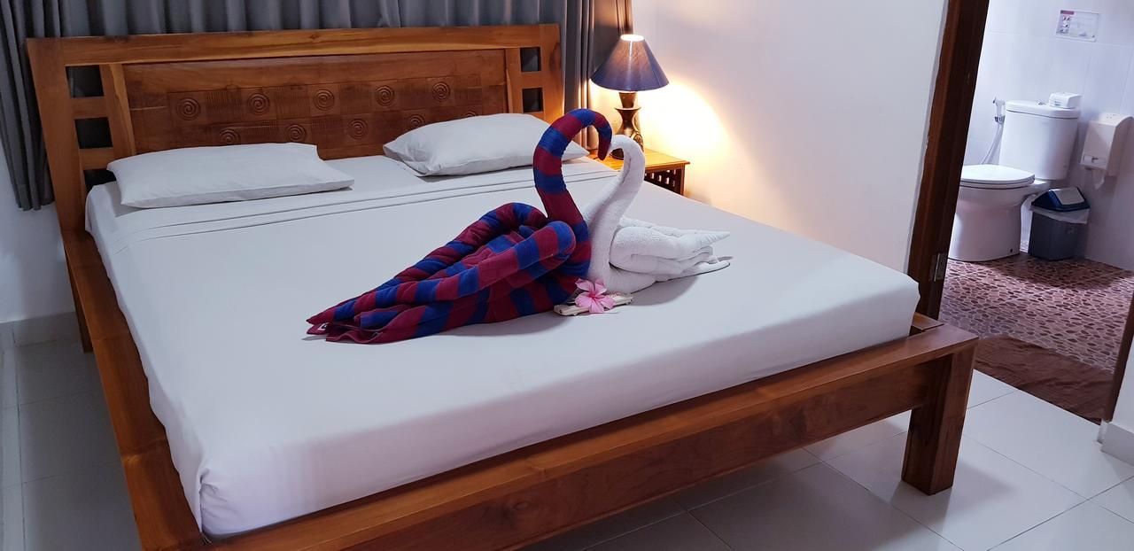 Kusnadi Hotel Legian  Luaran gambar