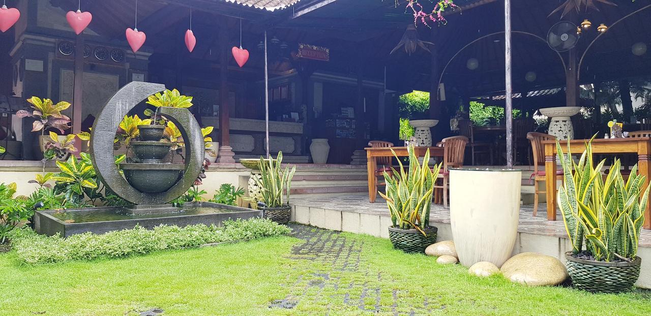 Kusnadi Hotel Legian  Luaran gambar