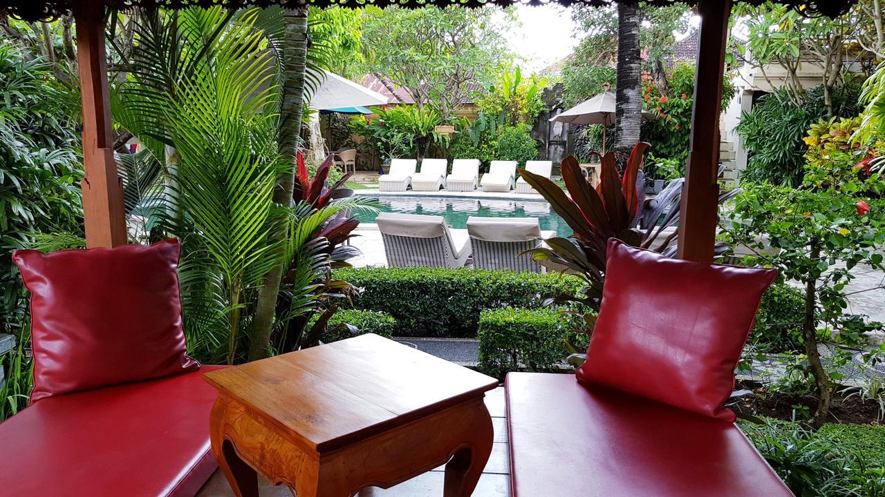 Kusnadi Hotel Legian  Luaran gambar
