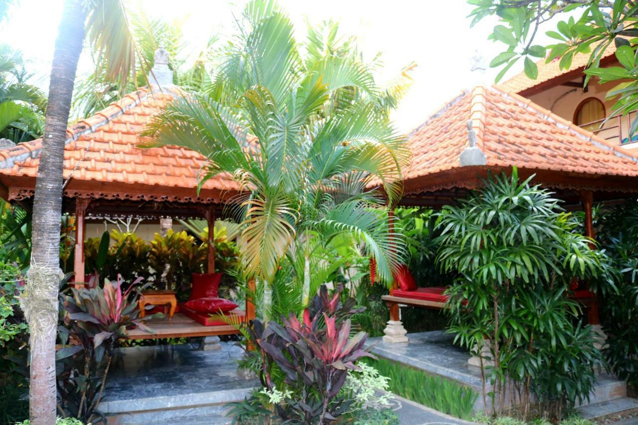 Kusnadi Hotel Legian  Luaran gambar