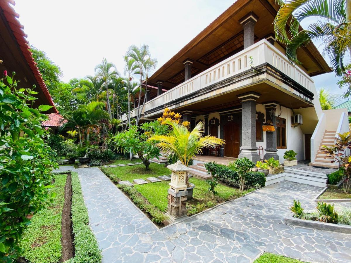 Kusnadi Hotel Legian  Luaran gambar